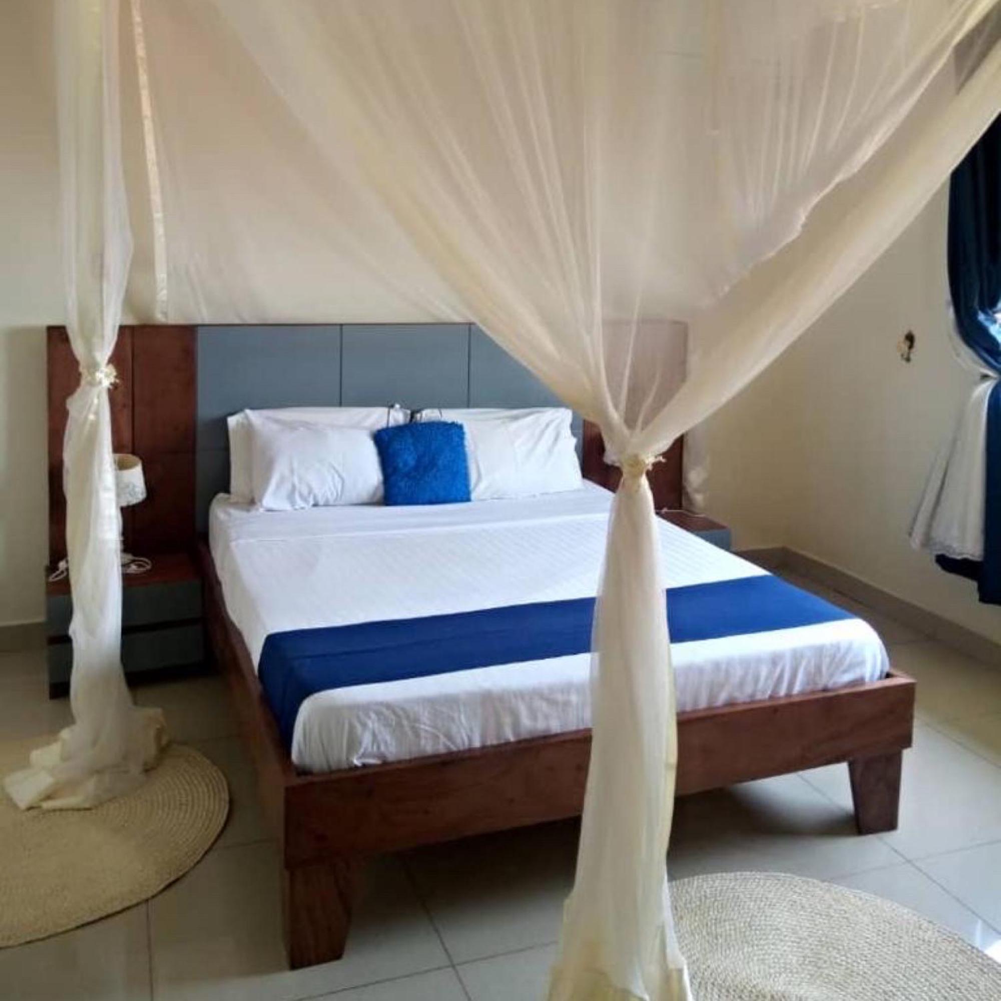 The Abode Apartments Lake View & Breakfast Suite Near Beach Entebbe Luaran gambar