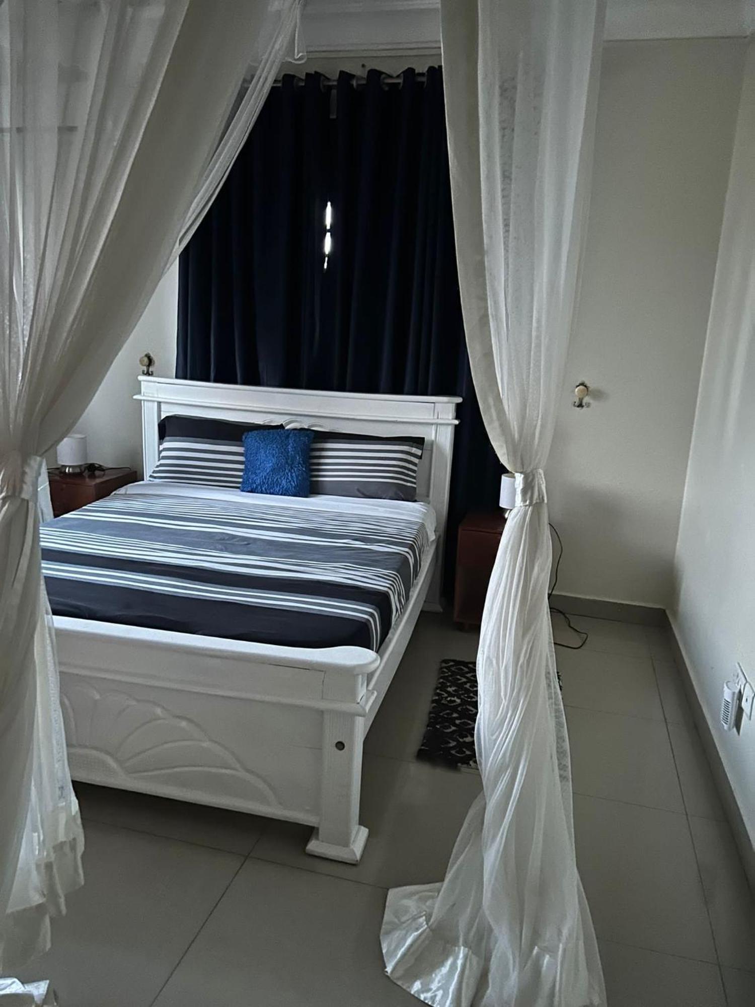 The Abode Apartments Lake View & Breakfast Suite Near Beach Entebbe Luaran gambar